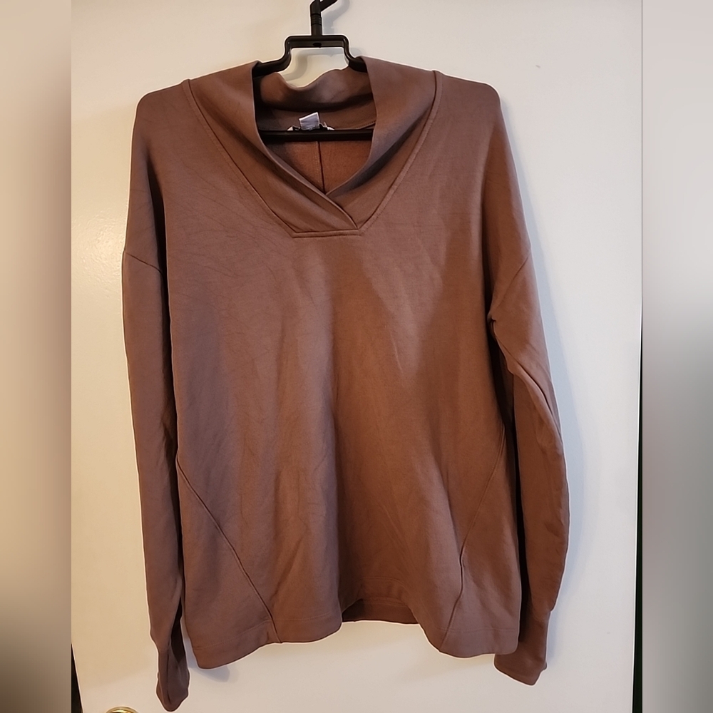 Athleta Clarity V Neck Sweatshirt